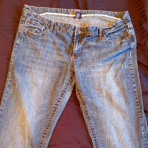 Vanity Med Wash Jeans